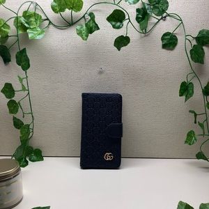 Gucci Wallet & Phone Holder
